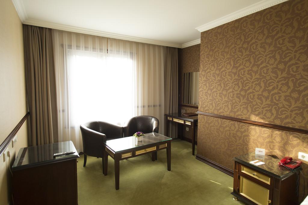 Topkapi Inter Istanbul Hotel Exterior photo