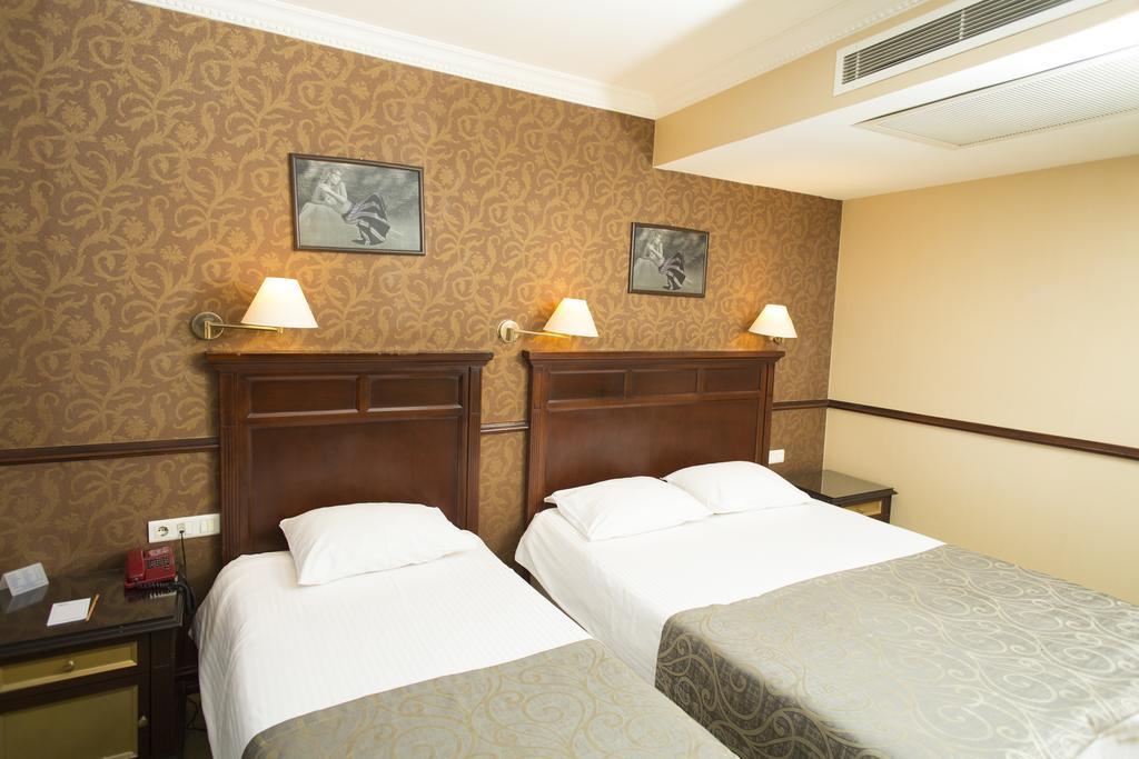 Topkapi Inter Istanbul Hotel Exterior photo