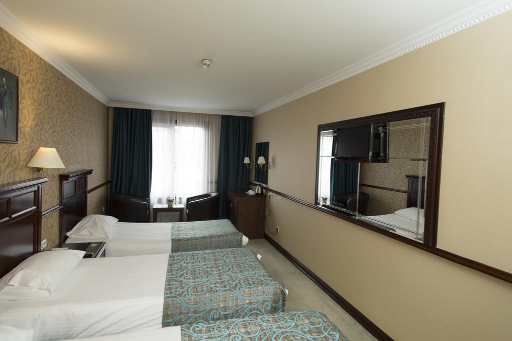 Topkapi Inter Istanbul Hotel Exterior photo